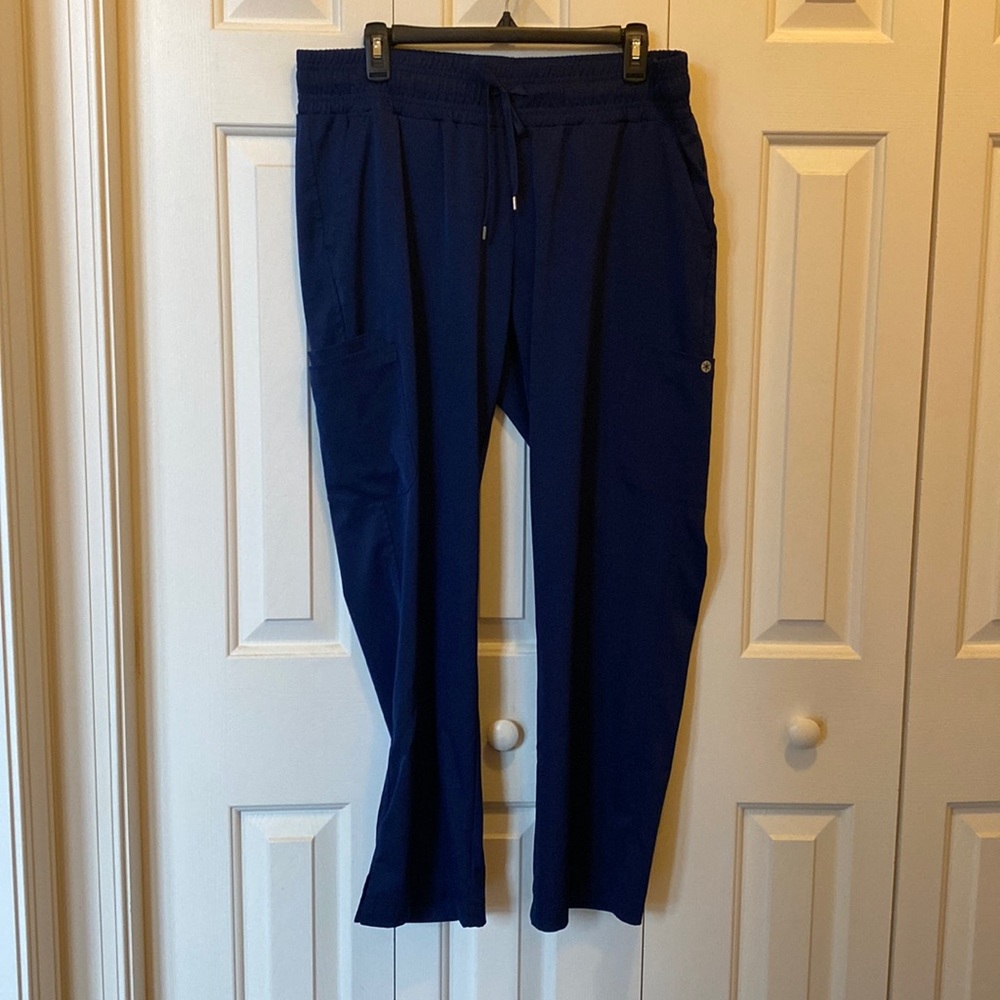 Scrub pants
